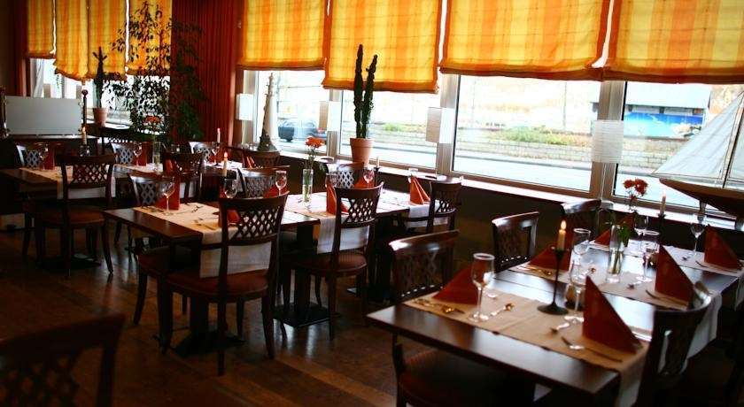 Ramada By Wyndham Flensburg City Restoran foto
