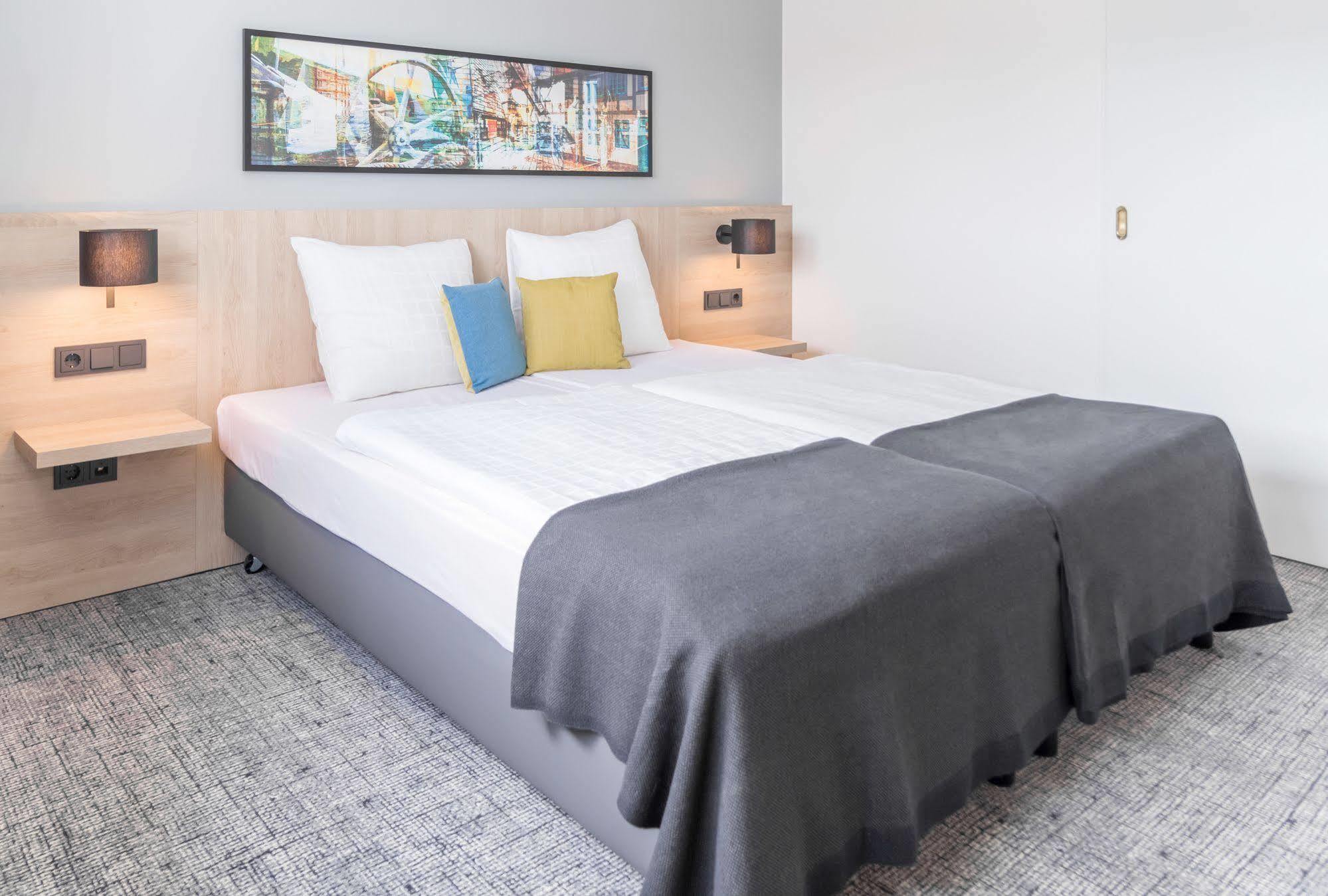 Ramada By Wyndham Flensburg City Bagian luar foto